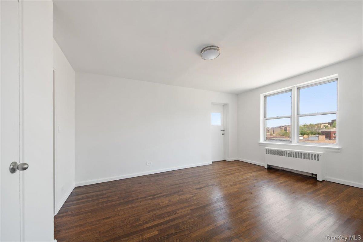 #14 photo, 2630 Kingsbridge Terrace, ブロンクス区 Bronx , NY 10463