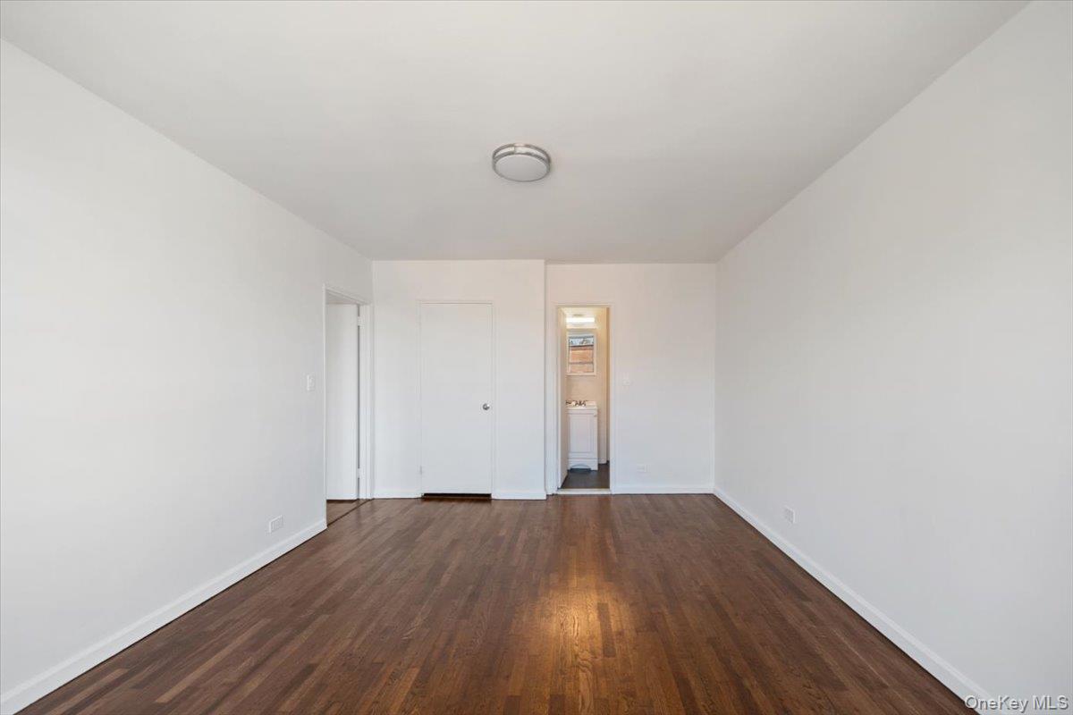 #17 photo, 2630 Kingsbridge Terrace, ブロンクス区 Bronx , NY 10463