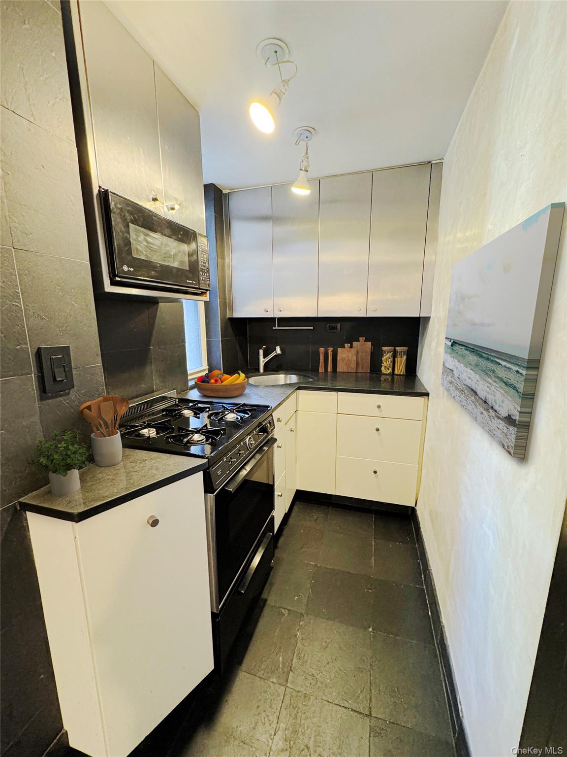 #8 photo, 333 E 53rd Street, マンハッタン New York (Manhattan) , NY 10022