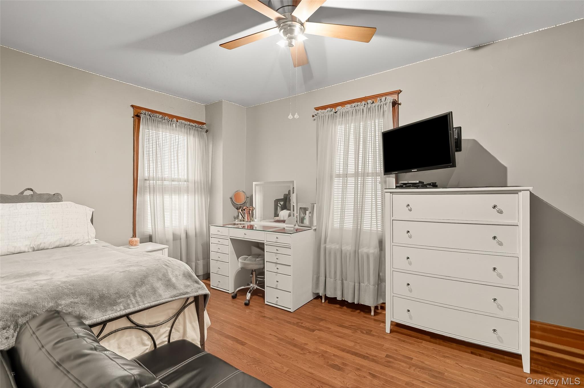 #17 photo, 1444 Gillespie Avenue, Bronx , NY 10461