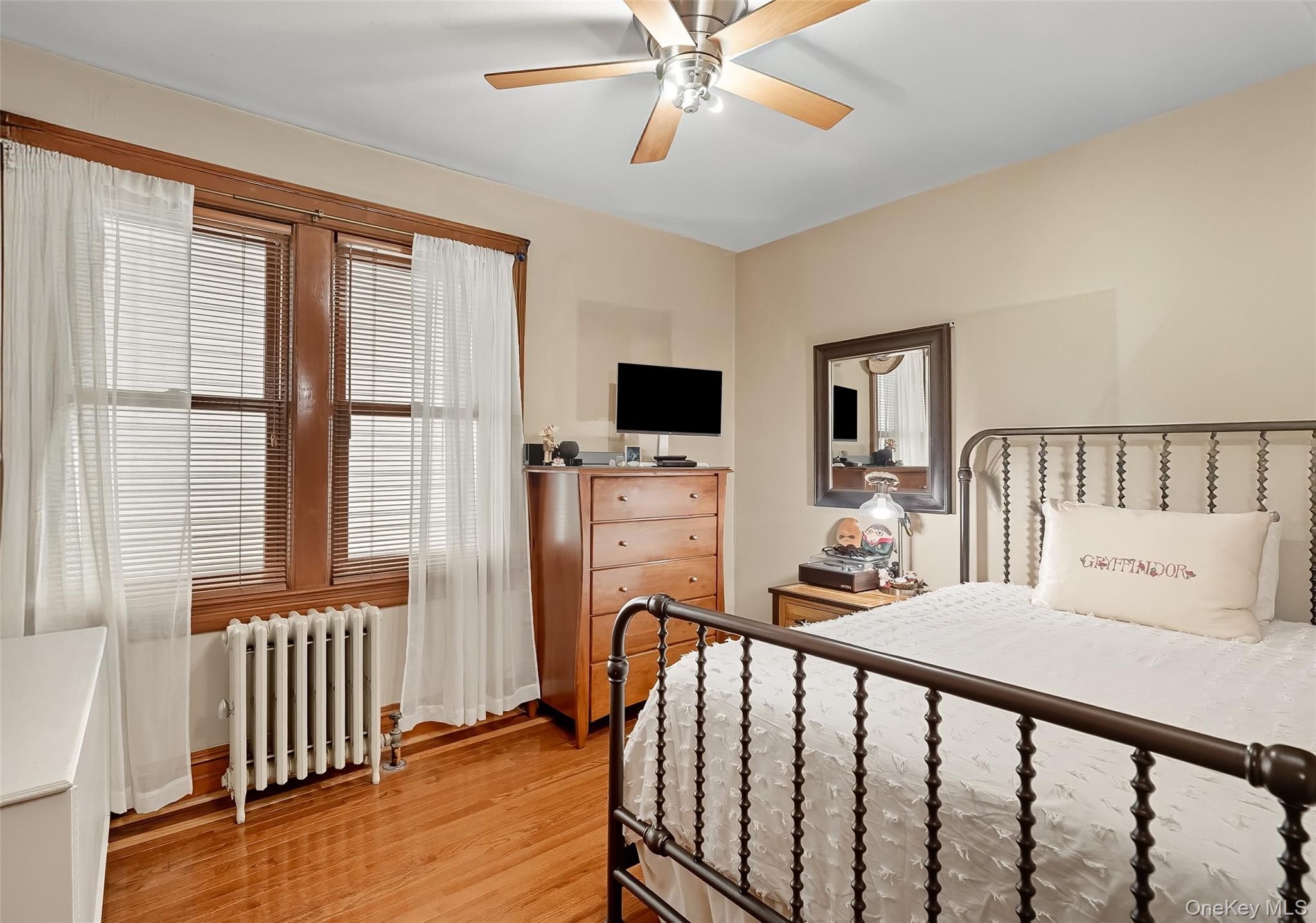 #19 photo, 1444 Gillespie Avenue, Bronx , NY 10461