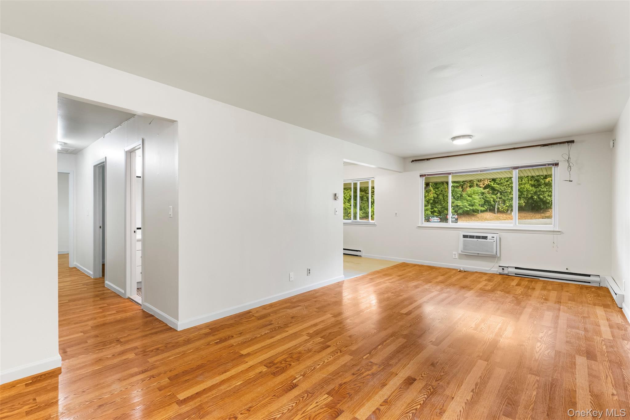 #16 photo, 1513 Old Country Road, Elmsford , NY 10523