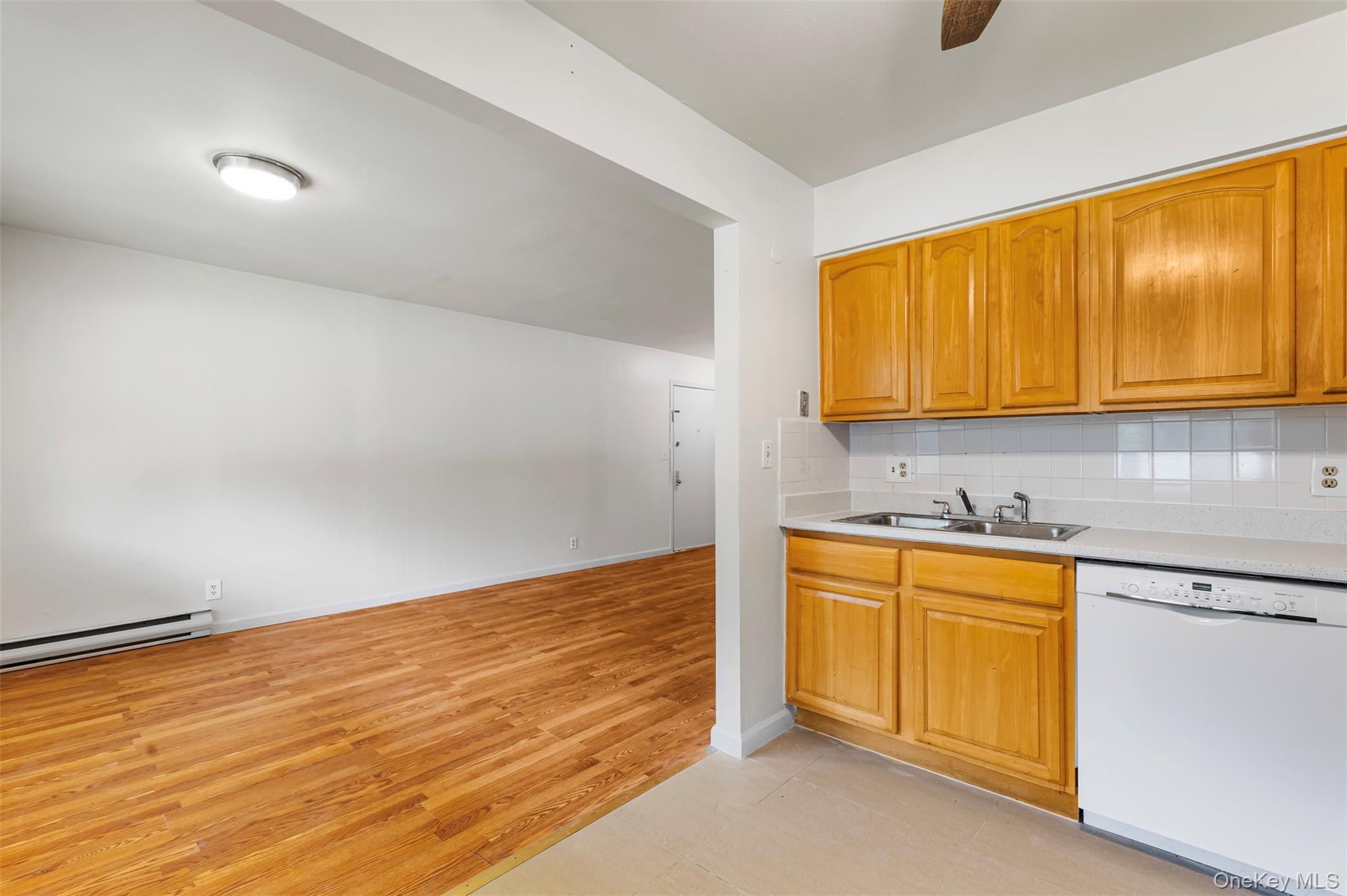 #19 photo, 1513 Old Country Road, Elmsford , NY 10523