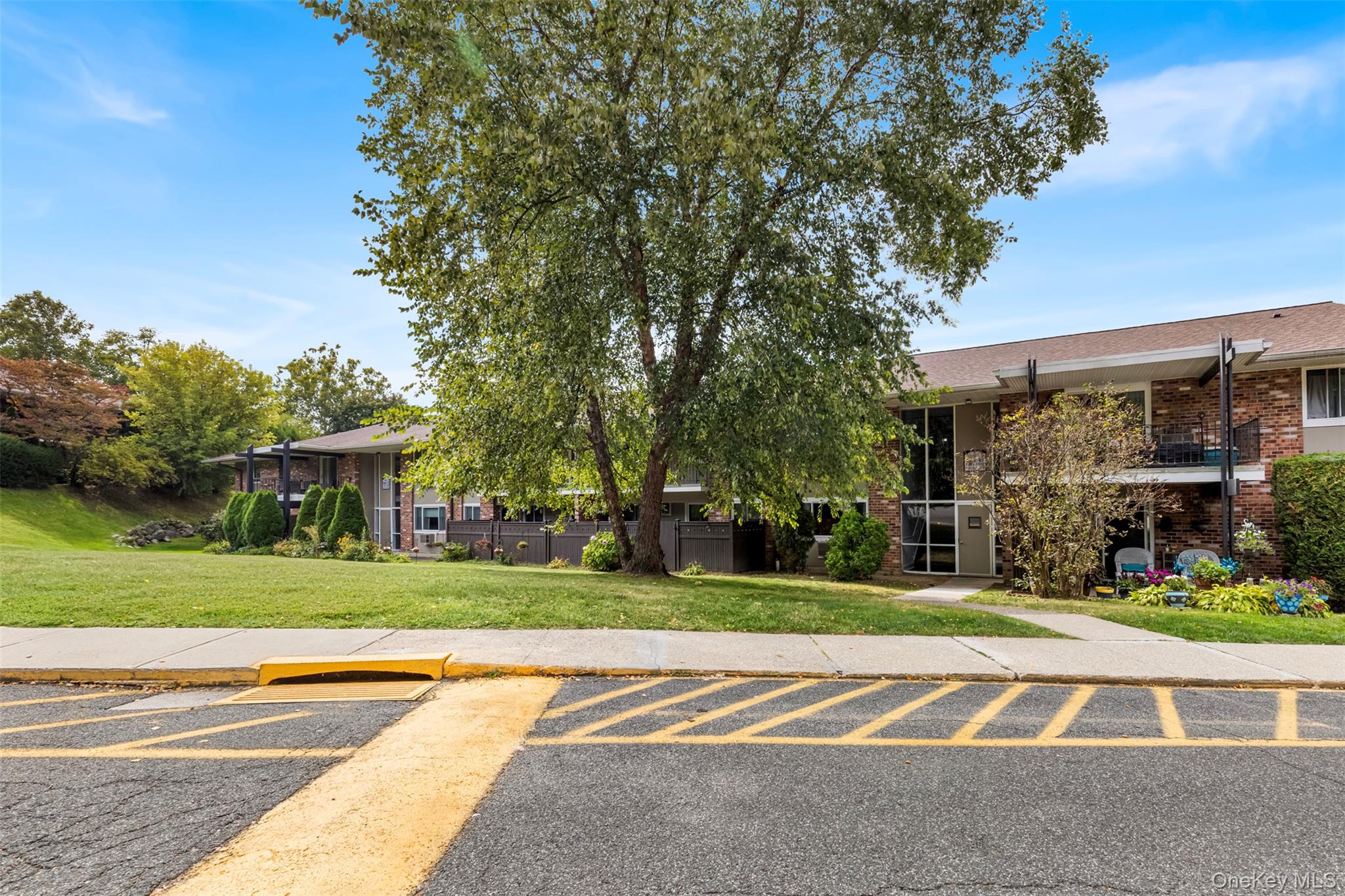 #4 photo, 1513 Old Country Road, Elmsford , NY 10523