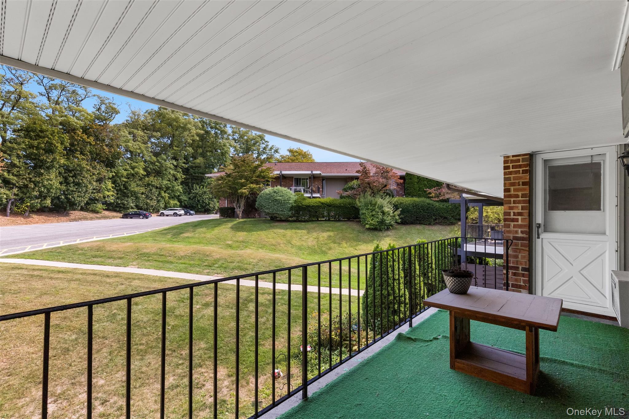 #8 photo, 1513 Old Country Road, Elmsford , NY 10523