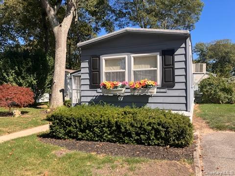 #1 photo, Old Country Old Country Road, Riverhead , NY 11901