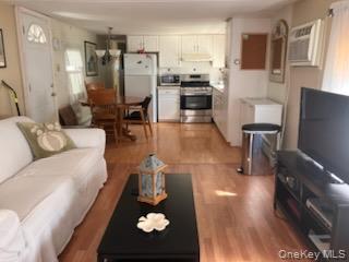 #11 photo, Old Country Old Country Road, Riverhead , NY 11901