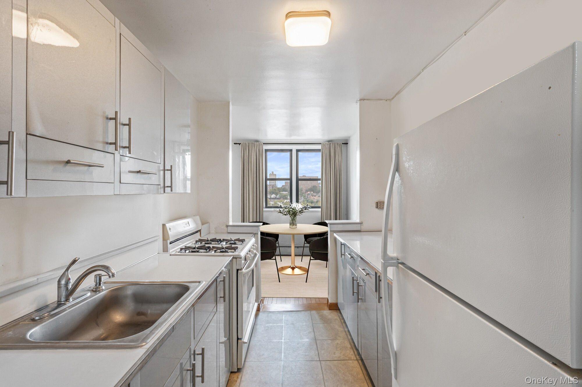 #7 photo, 99-45 60th Avenue, クイーンズ区 Corona , NY 11368