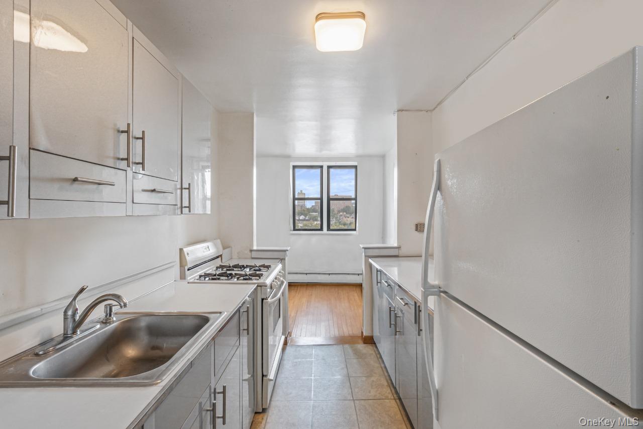 #8 photo, 99-45 60th Avenue, クイーンズ区 Corona , NY 11368