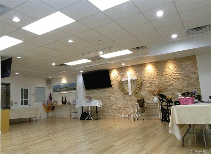 #1 photo, 143-26 41st Avenue, クイーンズ区 Flushing , NY 11355