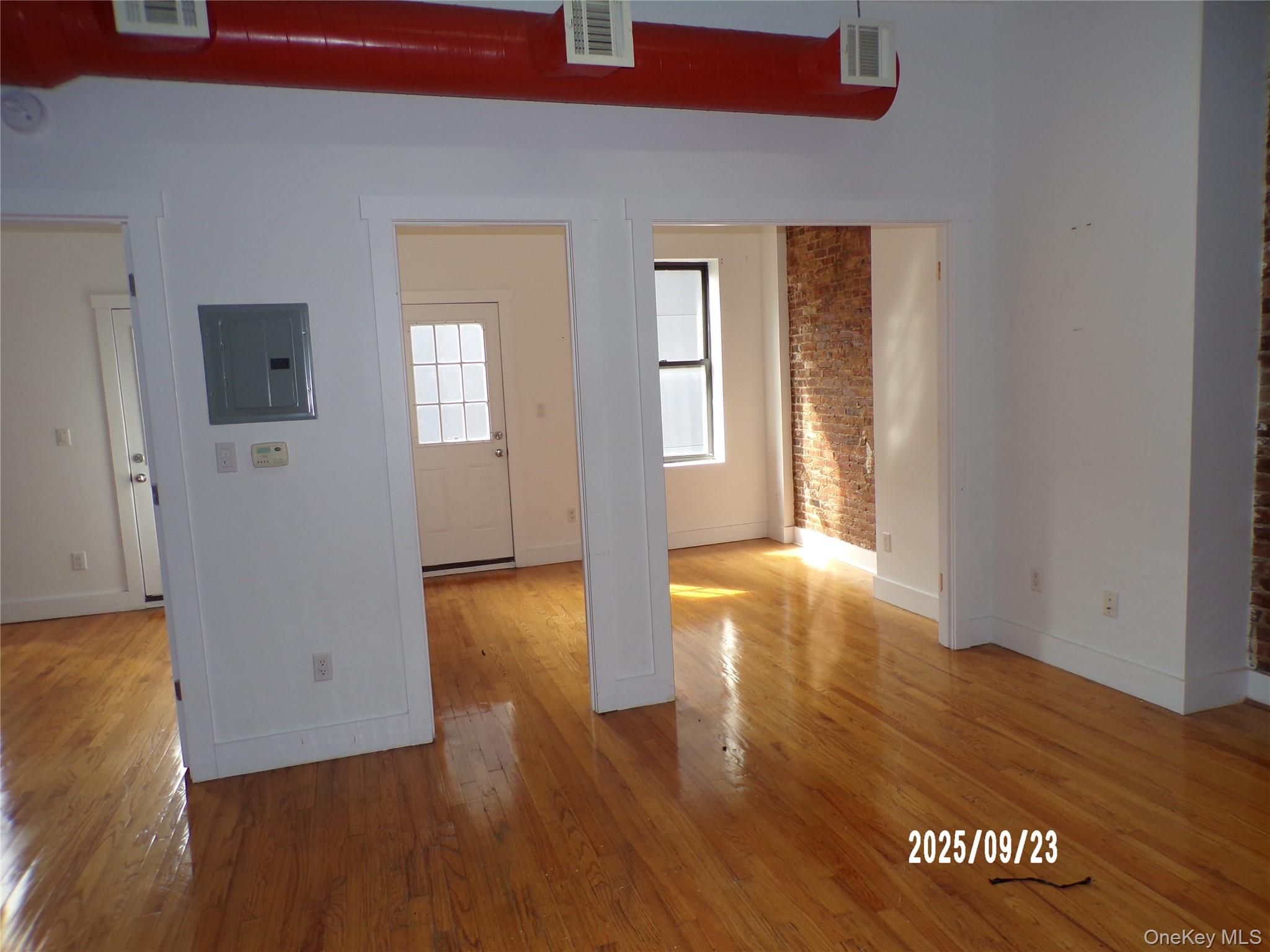 #9 photo, 15 Humboldt Street, ブルックリン区 Brooklyn , NY 11206