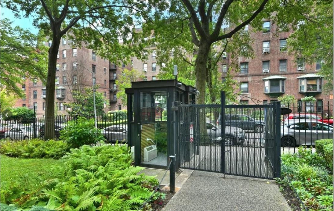 #3 photo, 83-83 118th Street, Kew Gardens , NY 11415