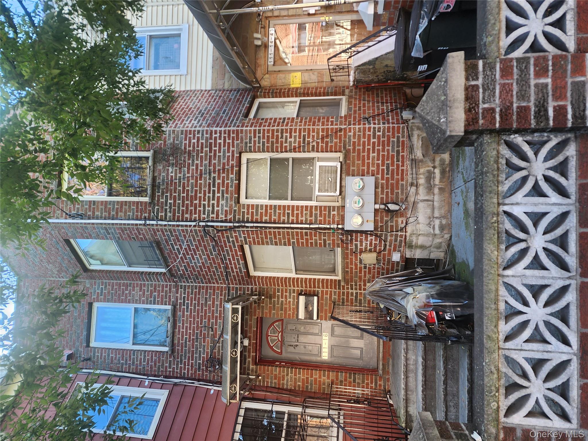 #1 photo, 111-16 43rd Avenue, クイーンズ区 Corona , NY 11368