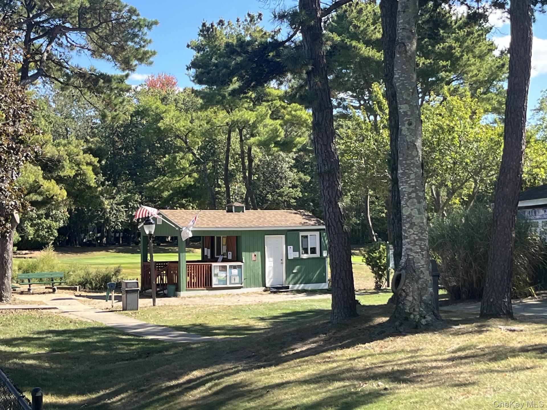 #13 photo, 129 Golf Lane, サフォーク郡 Medford , NY 11763