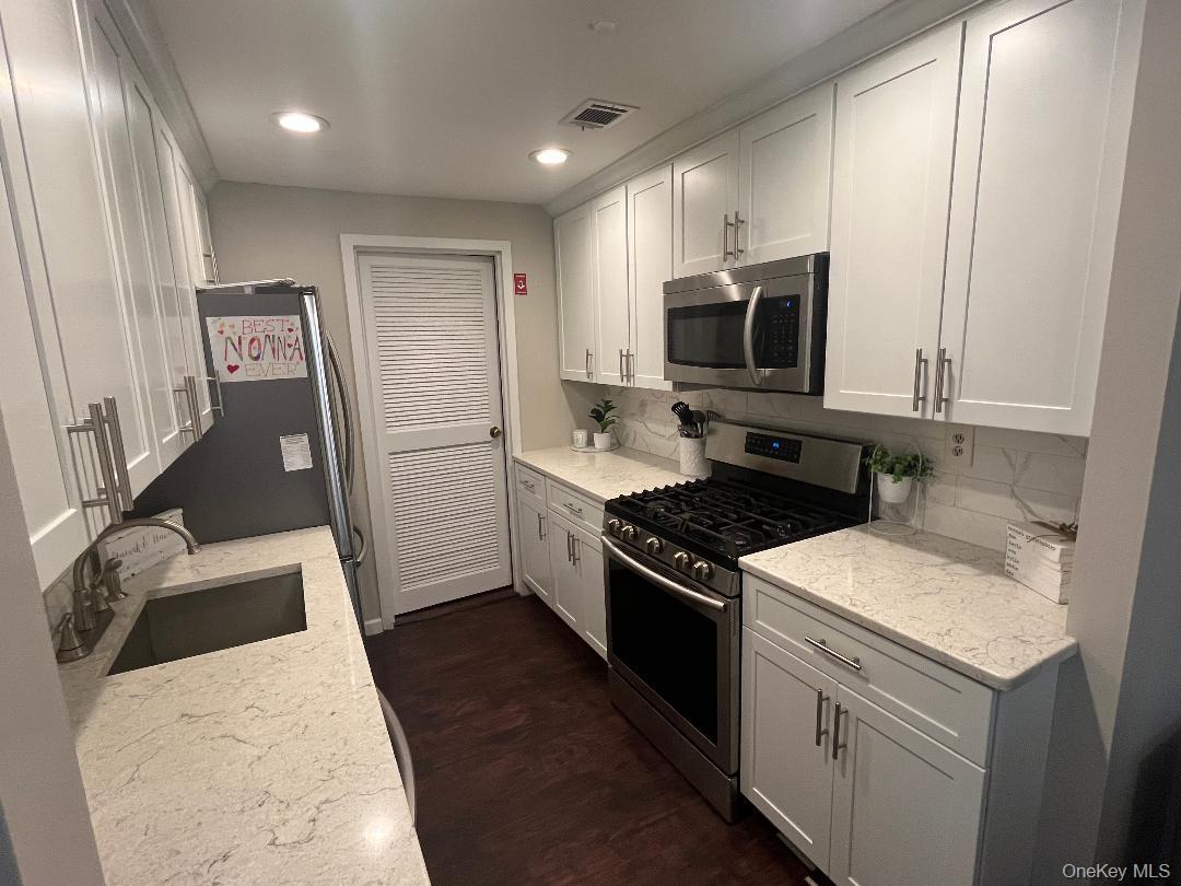 #6 photo, 129 Golf Lane, サフォーク郡 Medford , NY 11763