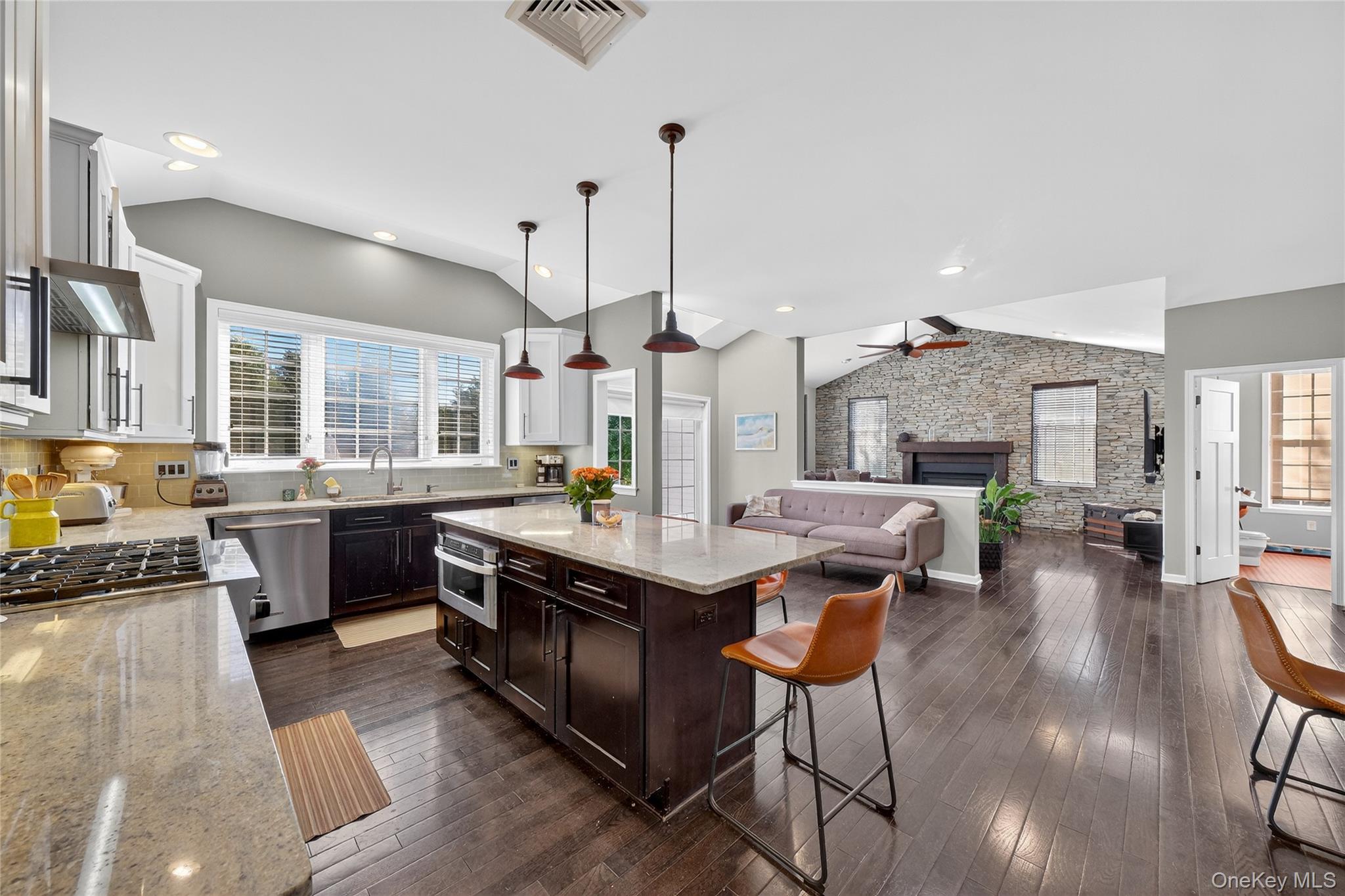 #11 photo, 101 Fenton Way, Hopewell Junction , NY 12533