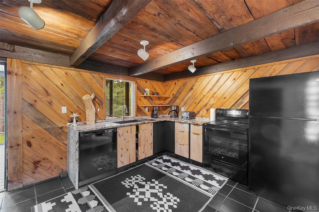 #9 photo, 66 Hill Road, Kingston , NY 12401