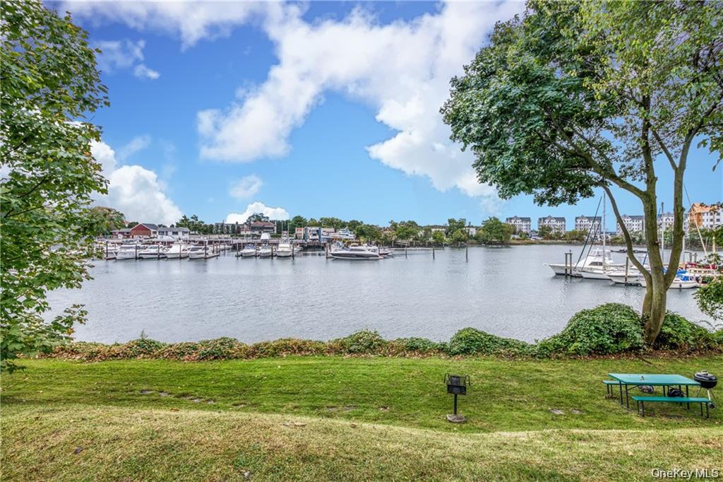 #14 photo, 25 SHADY GLEN Court, New Rochelle , NY 10805