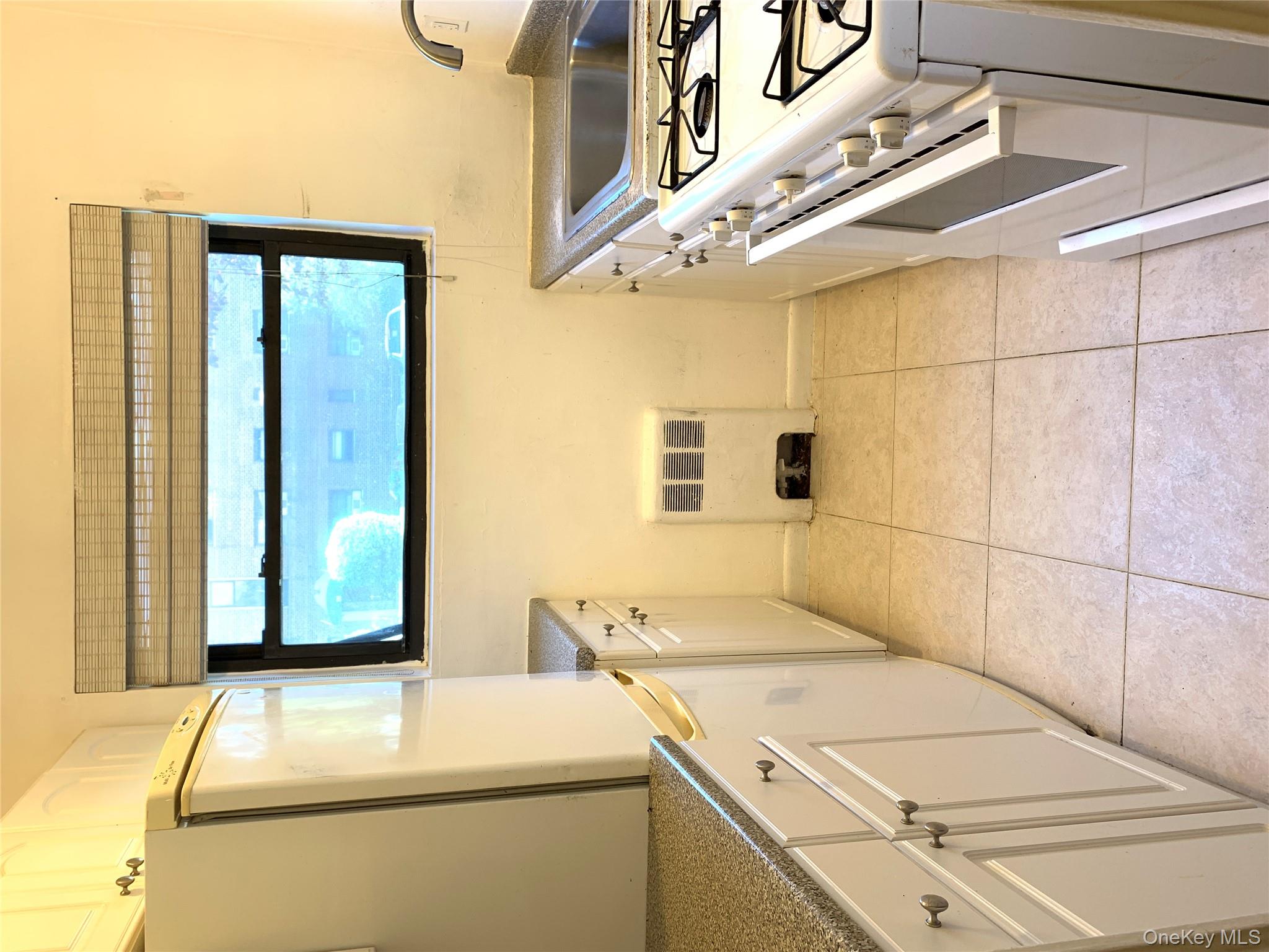 #5 photo, 25 SHADY GLEN Court, New Rochelle , NY 10805