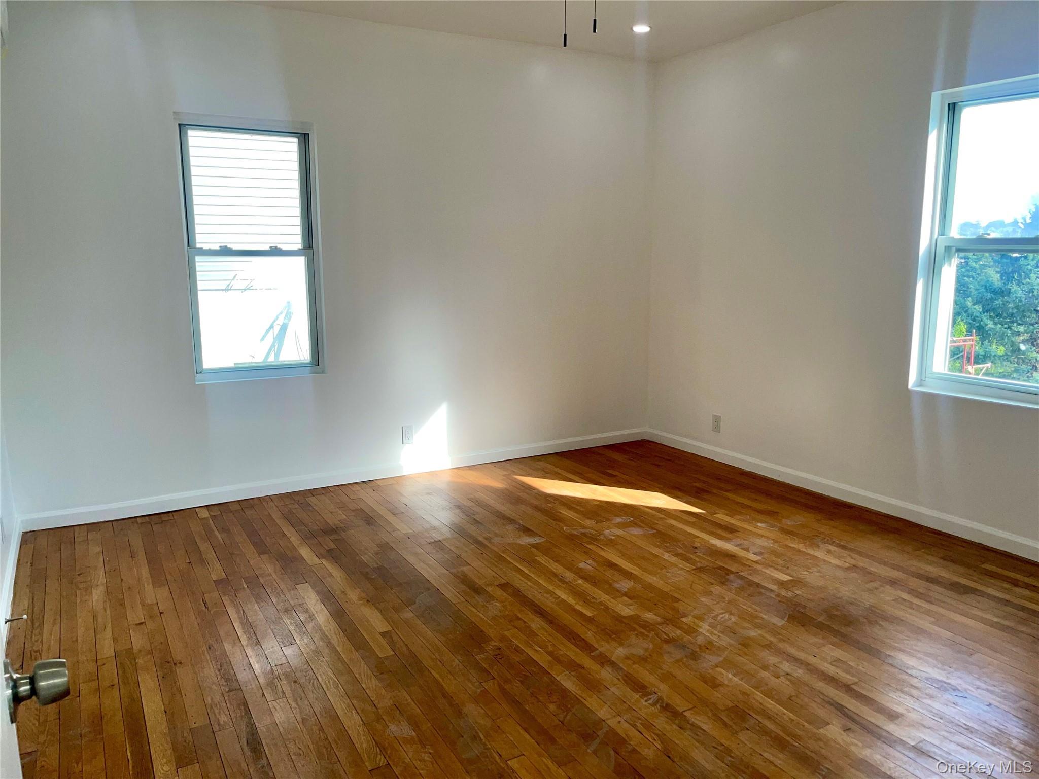 #10 photo, 26 Meadowbrook Place, Yonkers , NY 10703