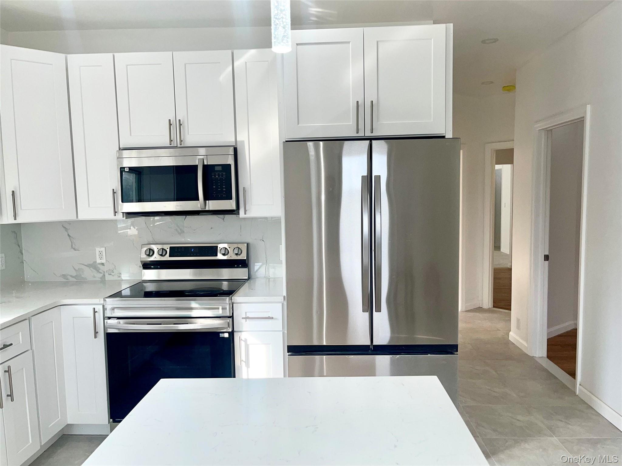 #4 photo, 26 Meadowbrook Place, Yonkers , NY 10703