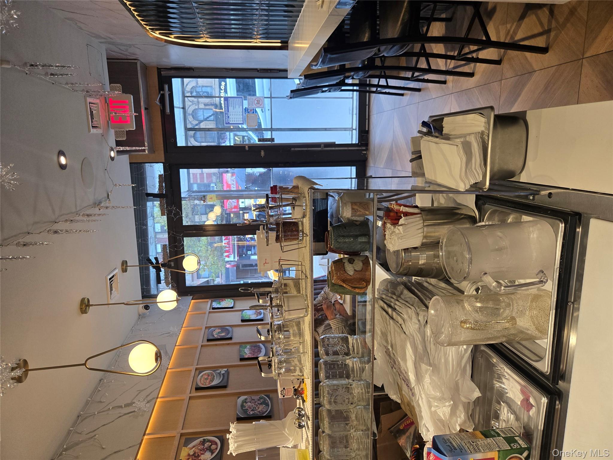 #4 photo, 792 9th Ave, マンハッタン New York (Manhattan) , NY 10019