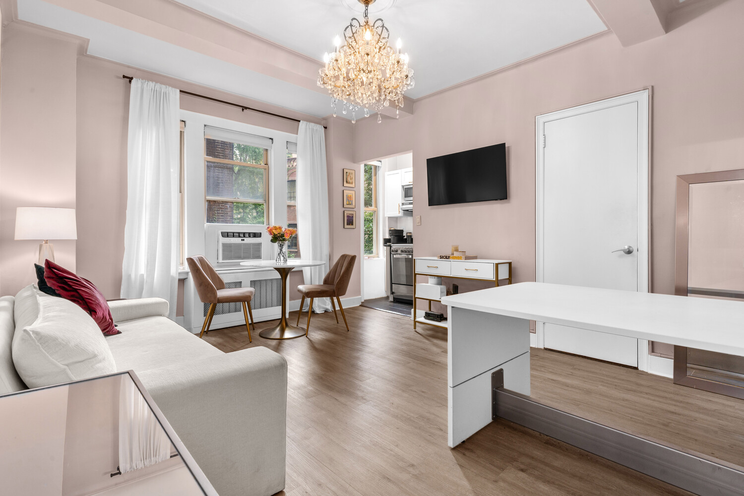 #3 photo, 24 5TH Avenue, Greenwich Village , NY 10011