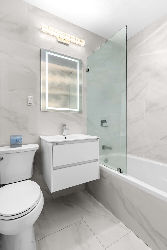 #6 photo, 24 5TH Avenue, Greenwich Village , NY 10011