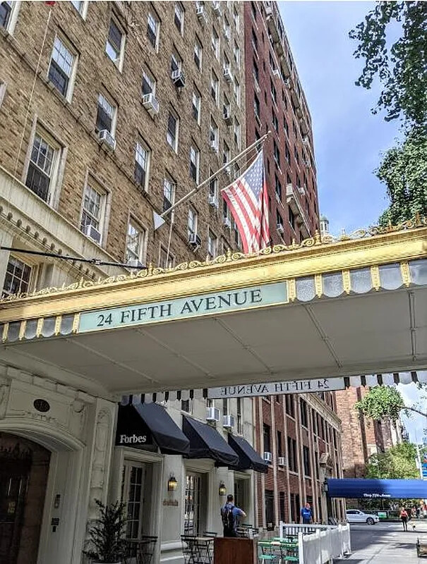 #8 photo, 24 5TH Avenue, Greenwich Village , NY 10011