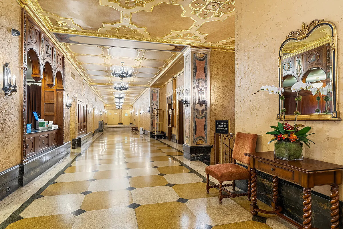 #9 photo, 24 5TH Avenue, Greenwich Village , NY 10011