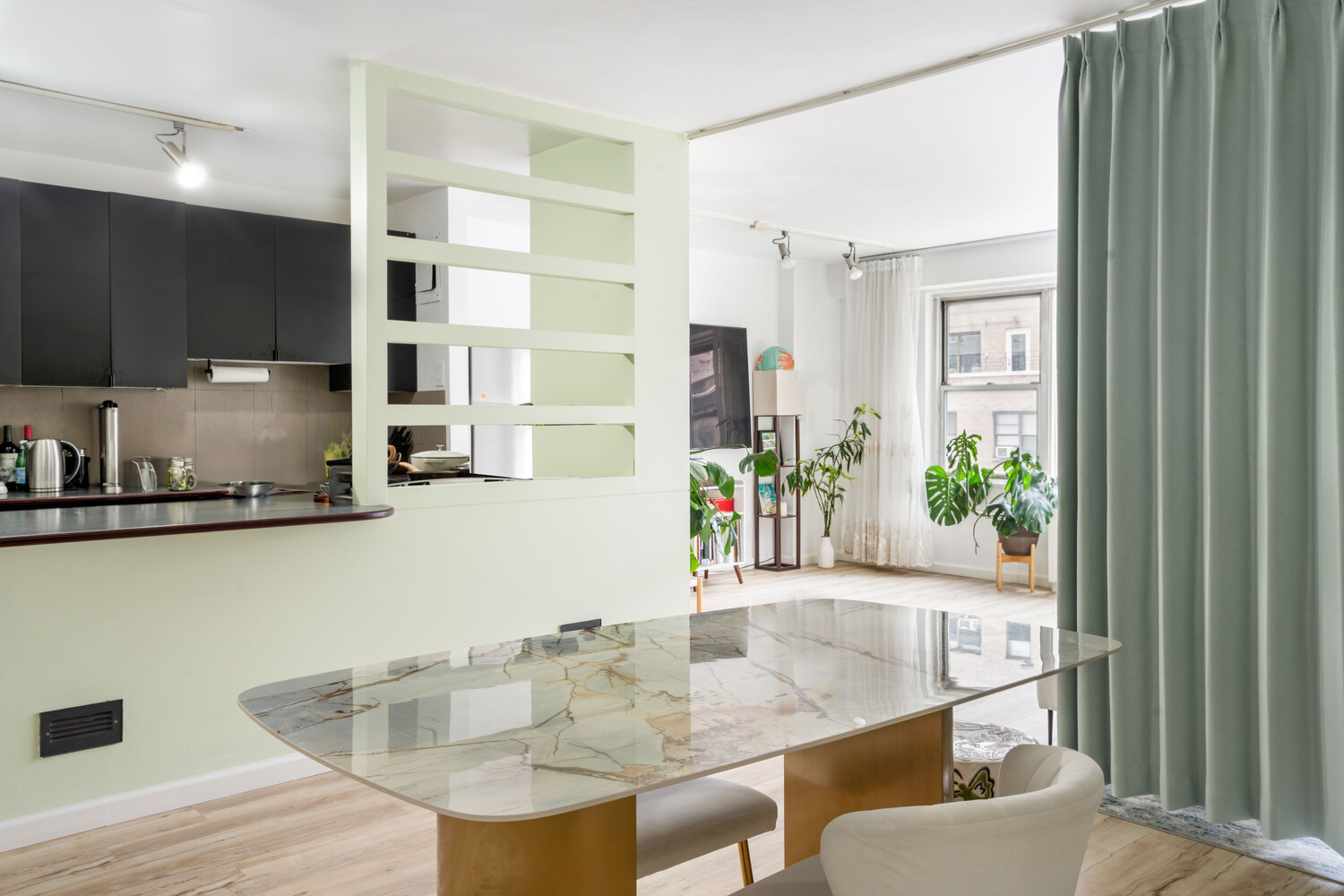 #4 photo, 136 E 56TH Street, Midtown East , NY 10022