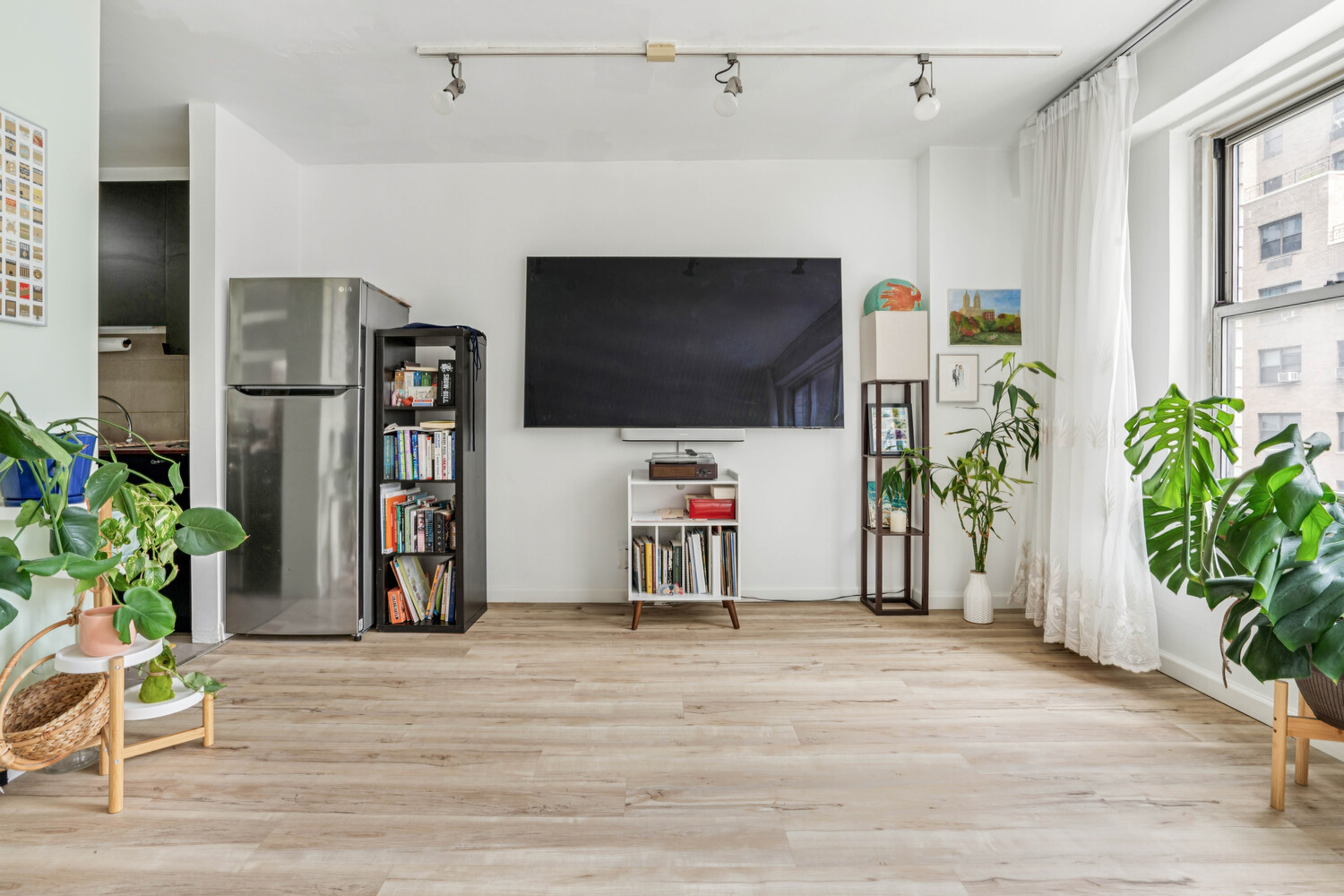 #7 photo, 136 E 56TH Street, Midtown East , NY 10022