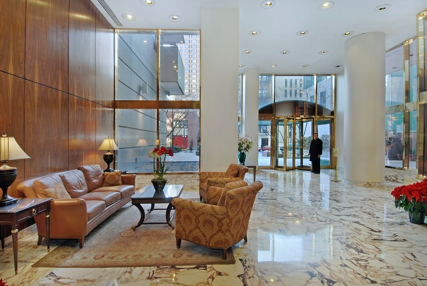 #20 photo, 235 E 40TH Street, Murray Hill , NY 10016