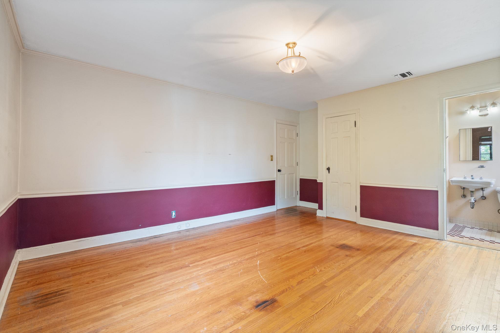 #10 photo, 304 Kilburn Road, गार्डन सिटी Garden City , NY 11530