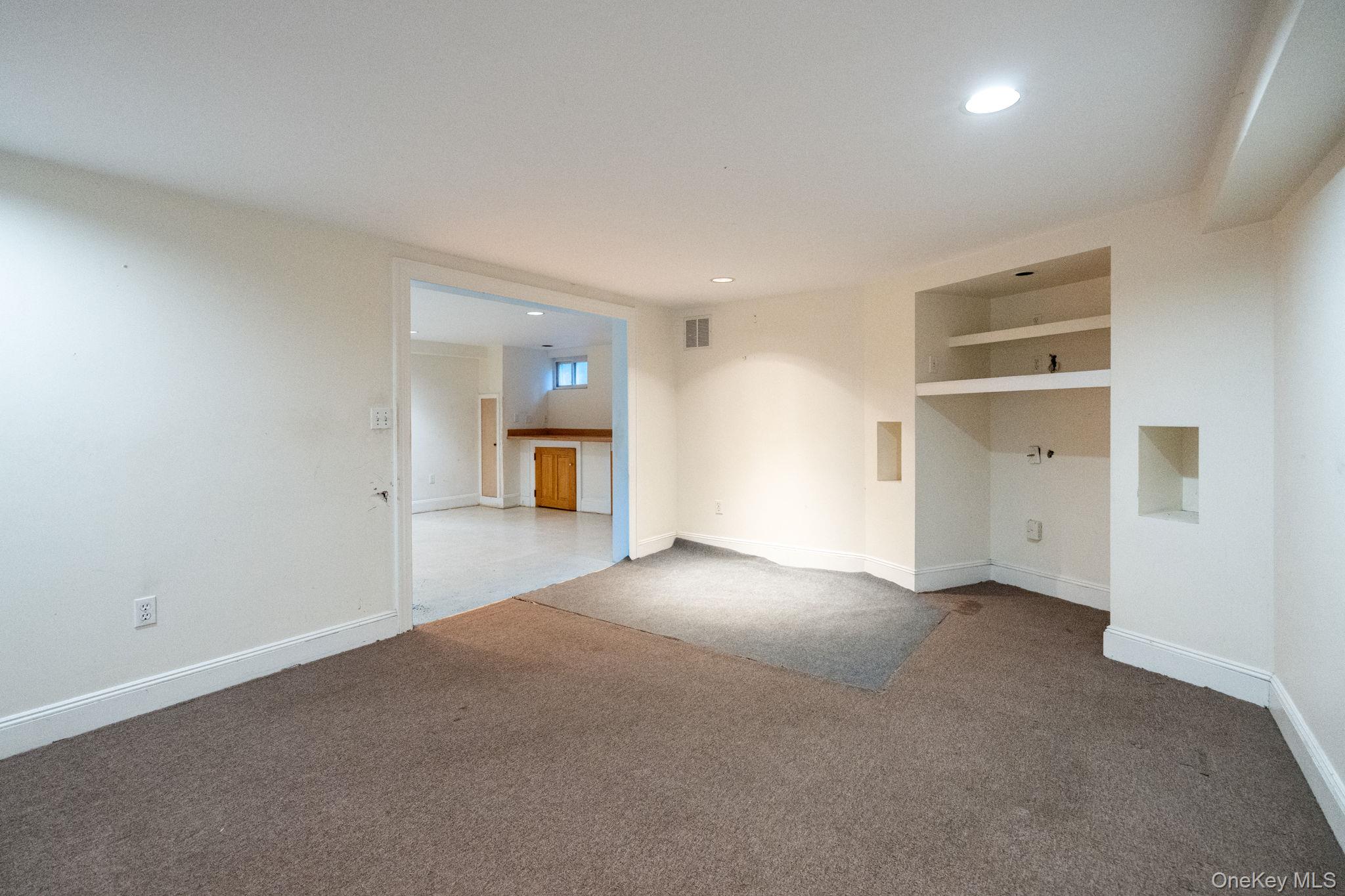 #16 photo, 304 Kilburn Road, गार्डन सिटी Garden City , NY 11530