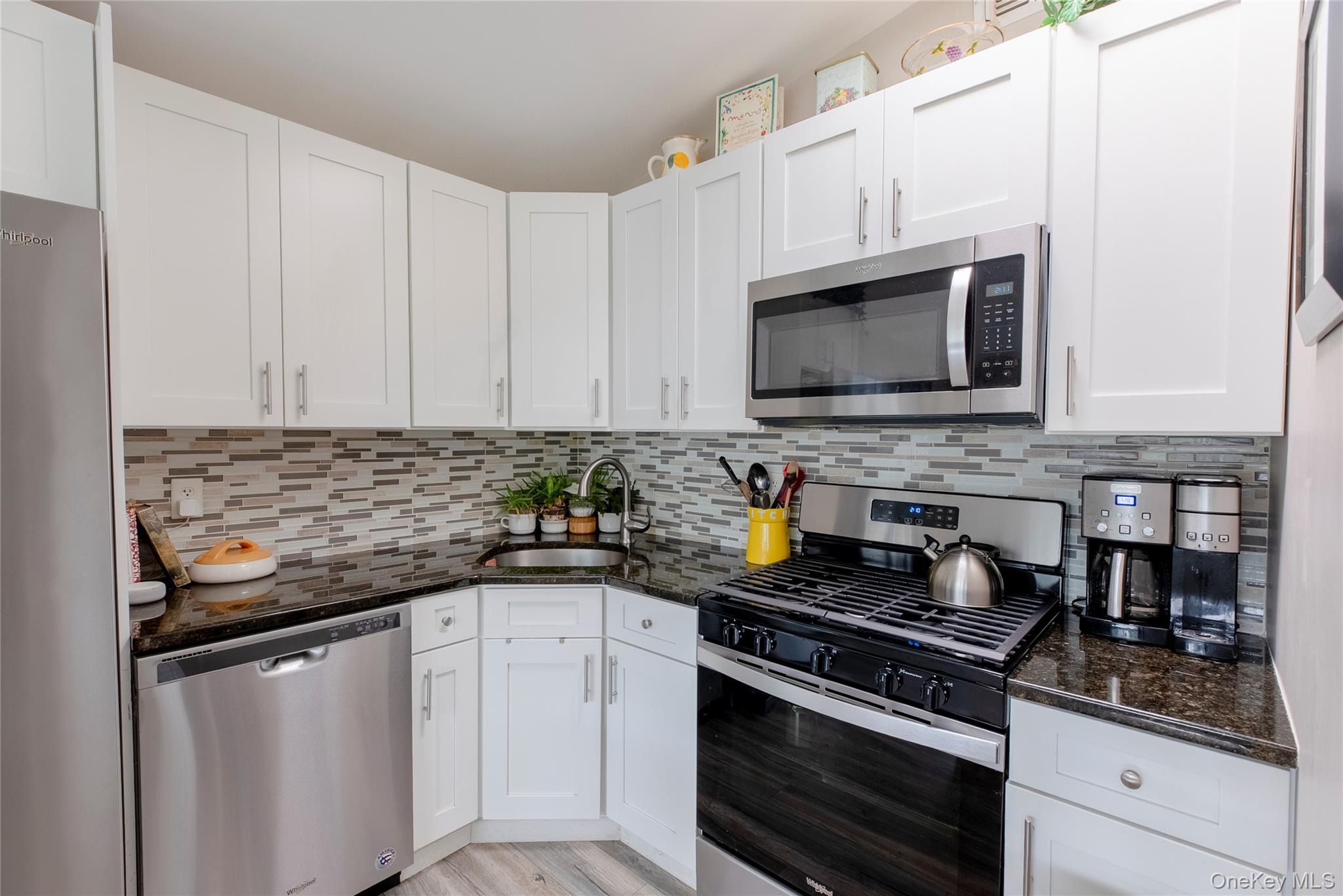 #6 photo, 49 Campbell Street, サフォーク郡 Patchogue , NY 11772