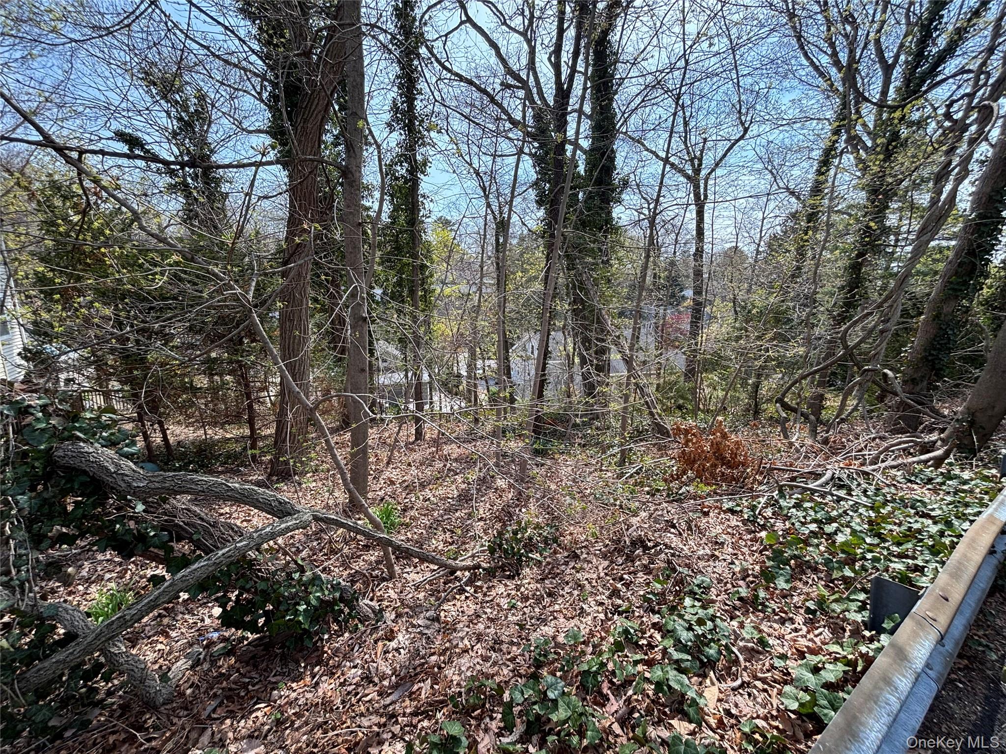 #5 photo, Glades Way, Halesite , NY 11743