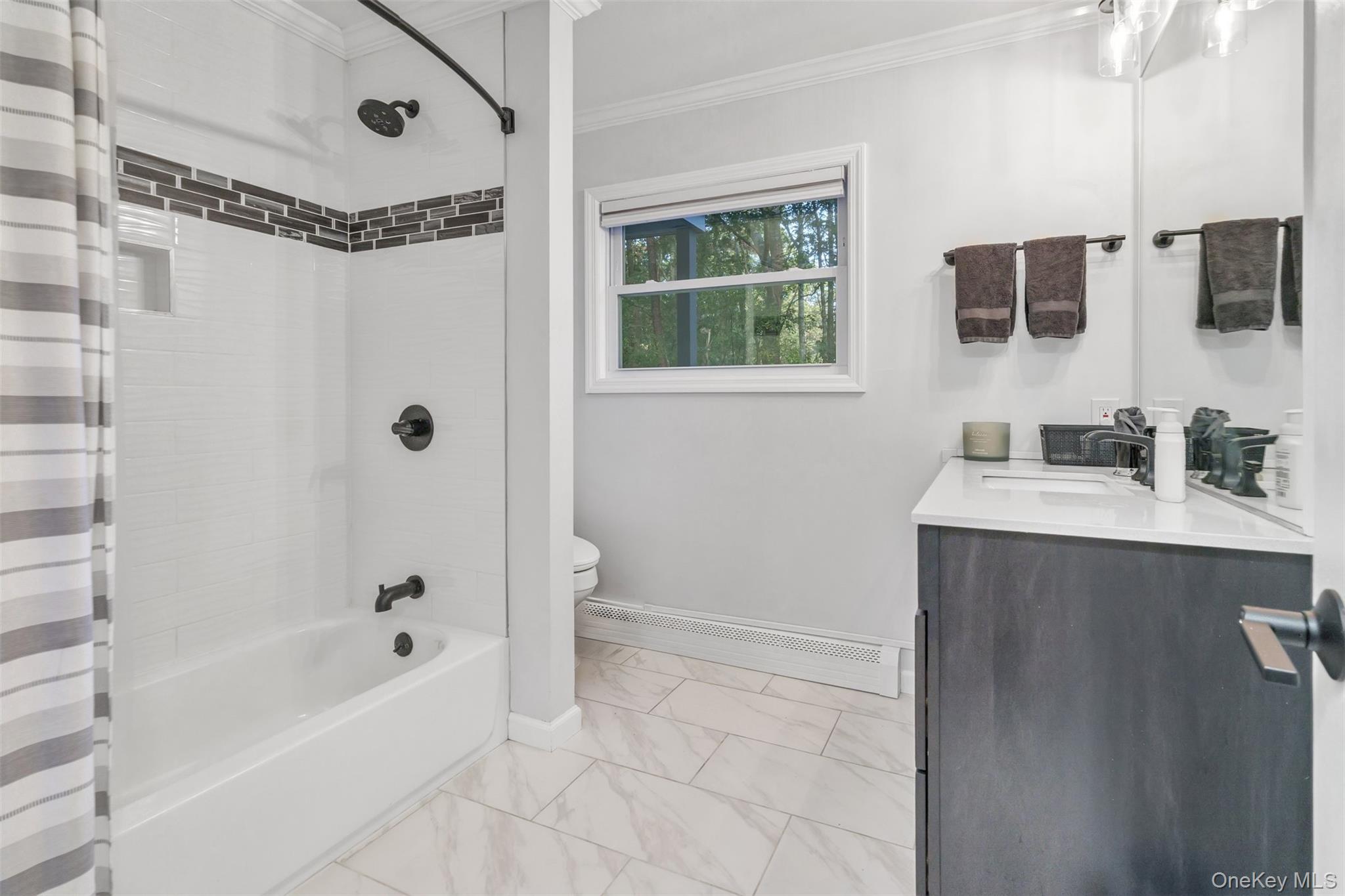 #10 photo, 2 Christine Lane, サフォーク郡 Manorville , NY 11949