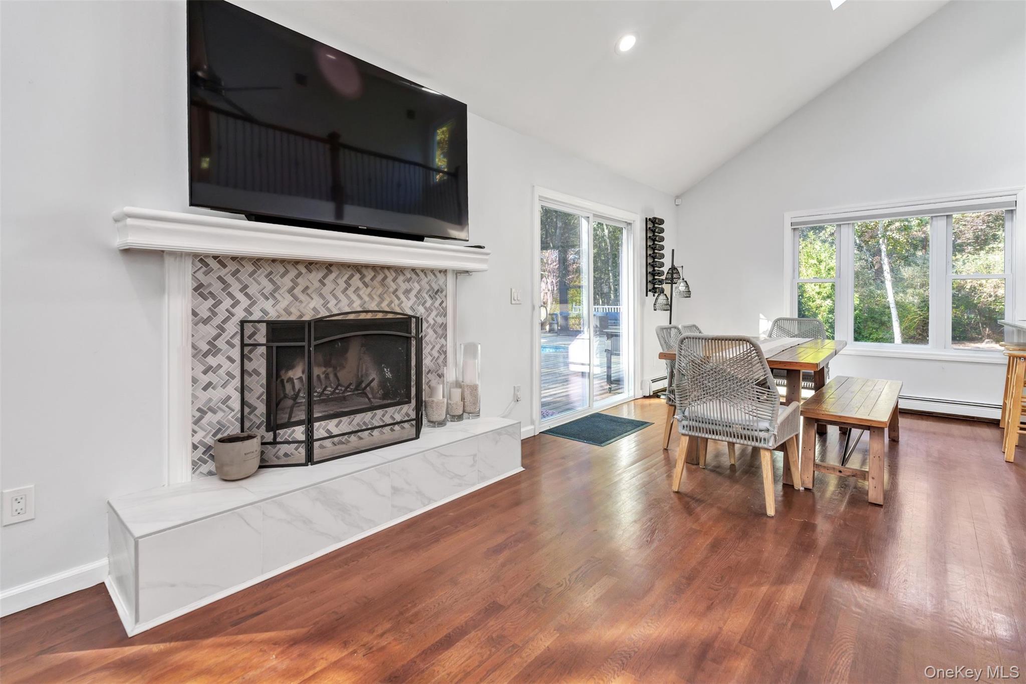 #11 photo, 2 Christine Lane, サフォーク郡 Manorville , NY 11949