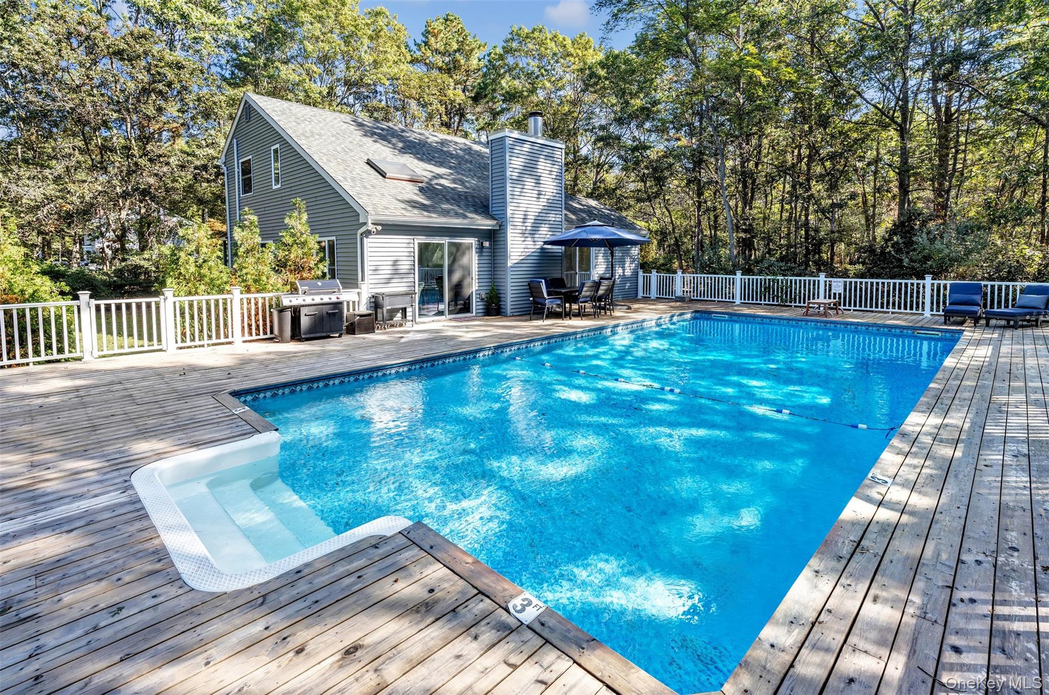 #2 photo, 2 Christine Lane, サフォーク郡 Manorville , NY 11949