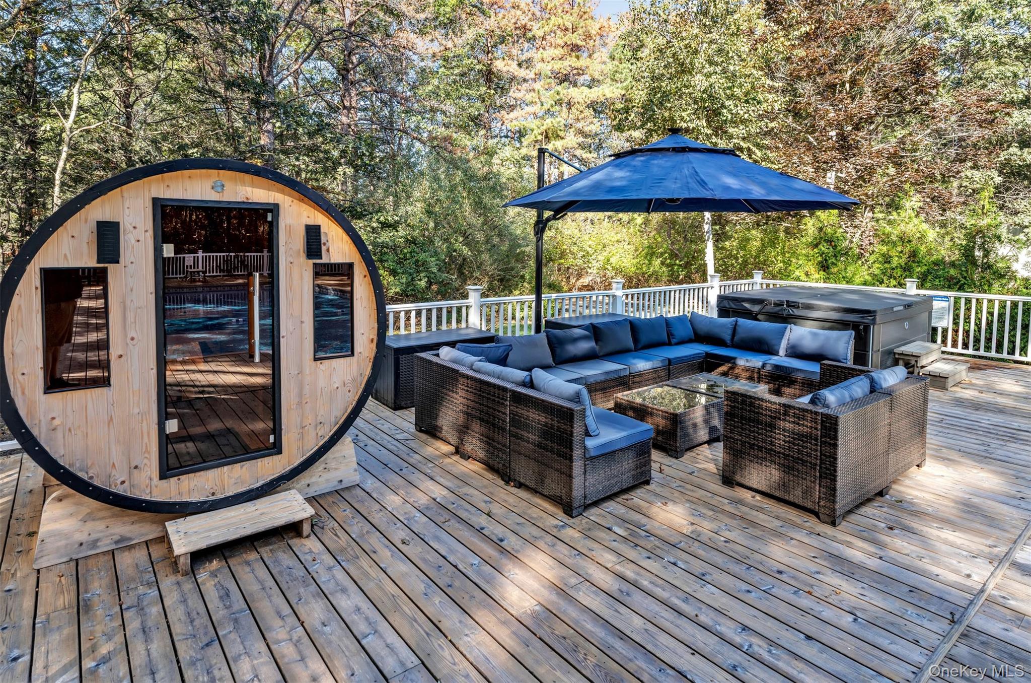 #3 photo, 2 Christine Lane, サフォーク郡 Manorville , NY 11949