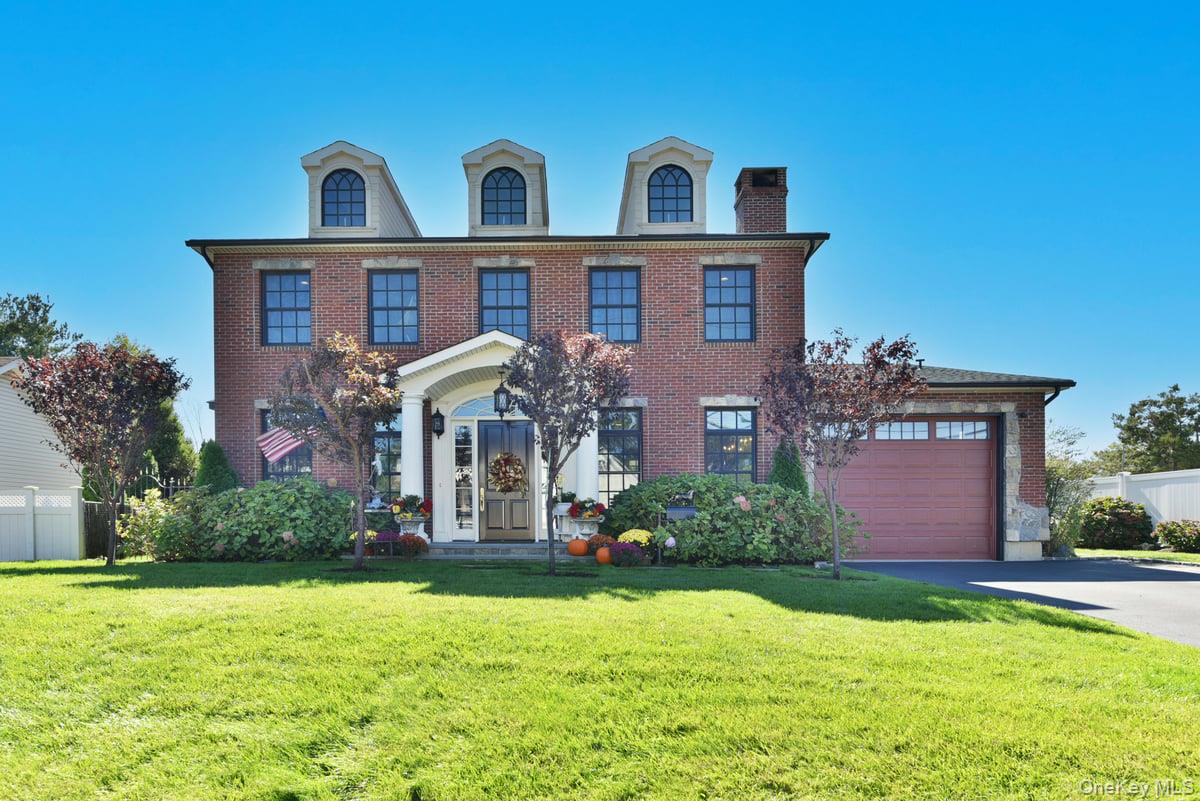 #1 photo, 1974 Monroe Avenue, ナッソー郡 North Bellmore , NY 11710