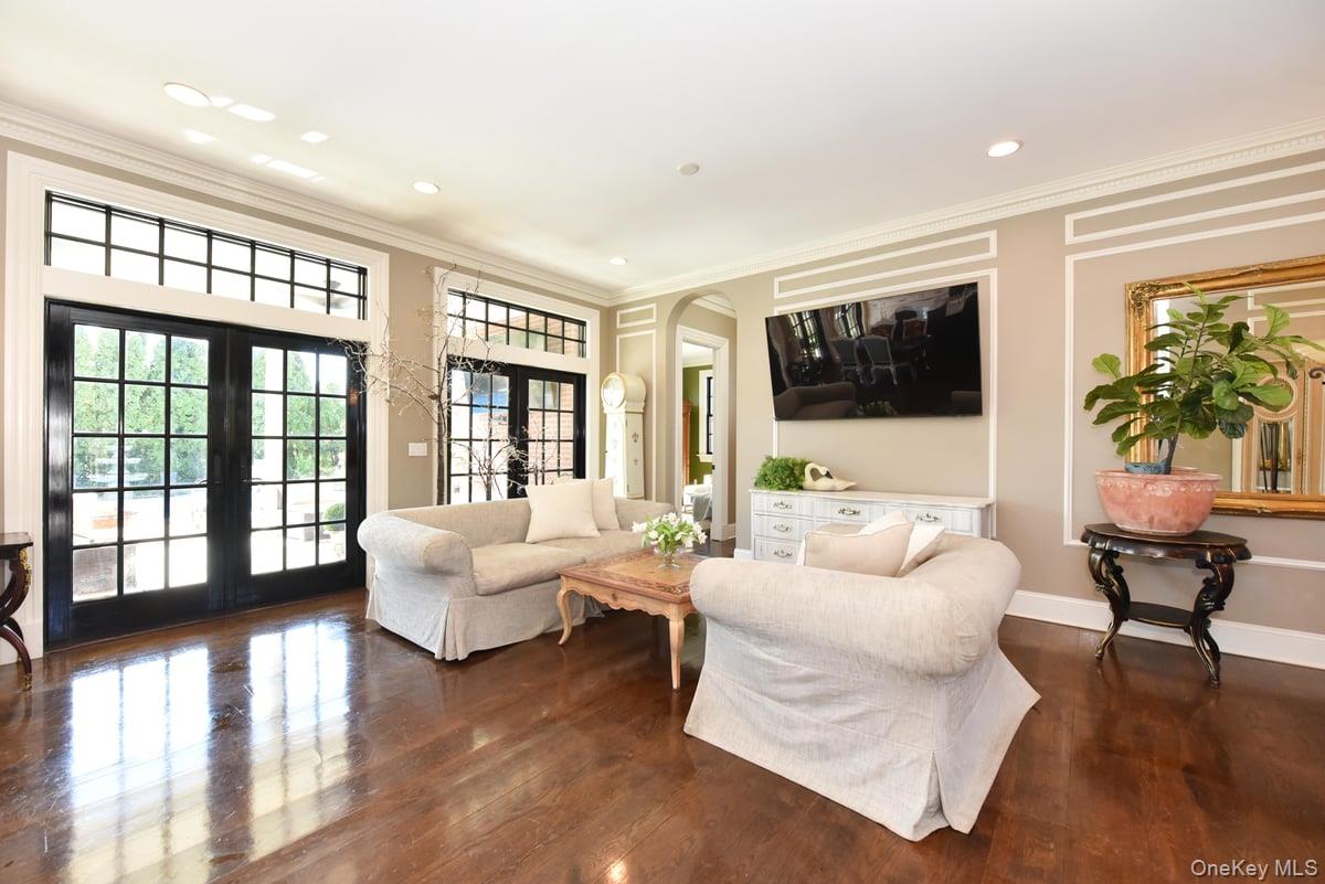 #11 photo, 1974 Monroe Avenue, ナッソー郡 North Bellmore , NY 11710