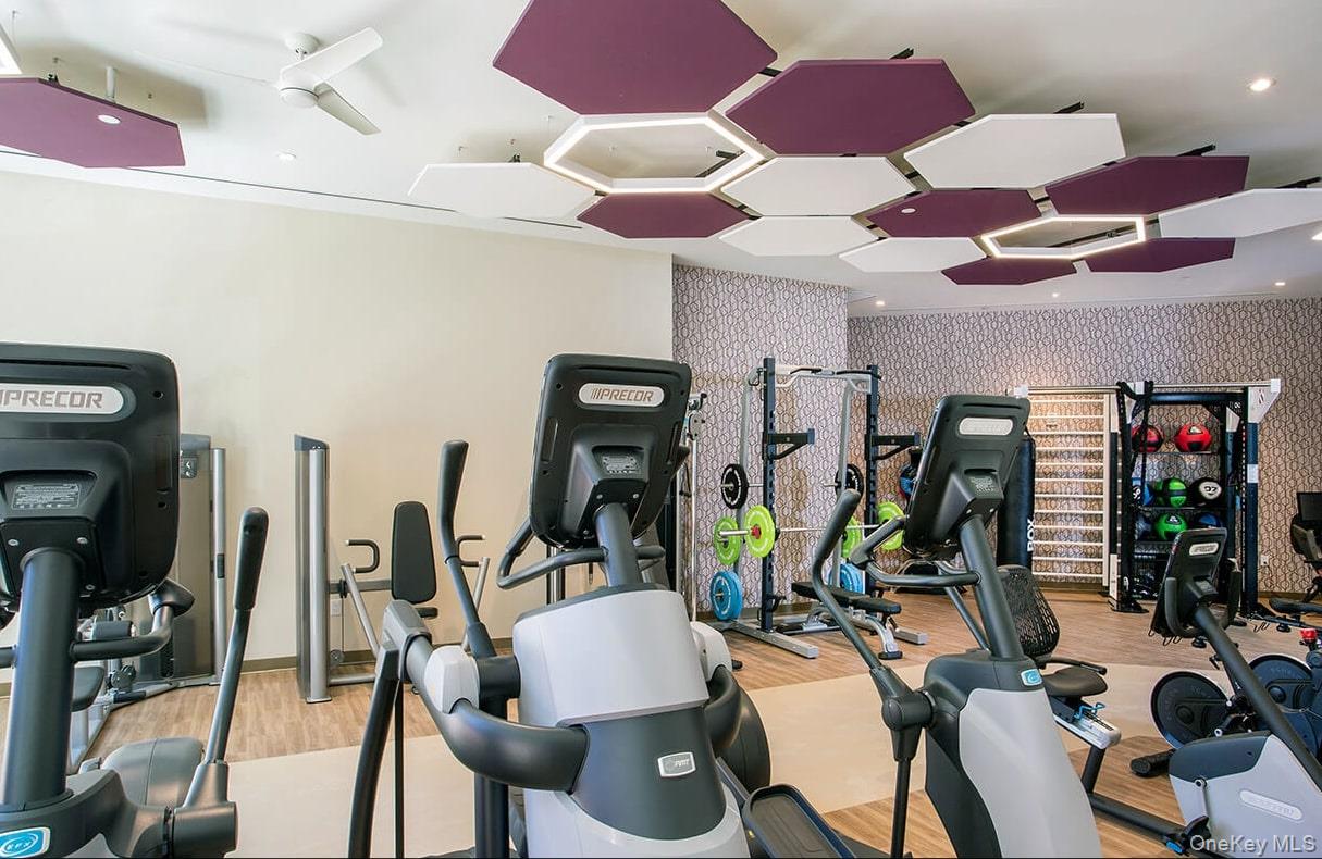 #17 photo, 1 Martine Avenue, White Plains , NY 10606