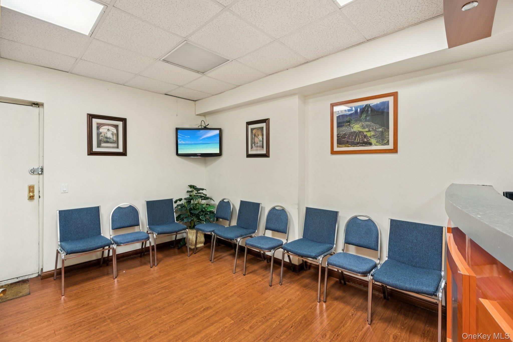 #10 photo, 108-50 62nd Drive, クイーンズ区 Forest Hills , NY 11375