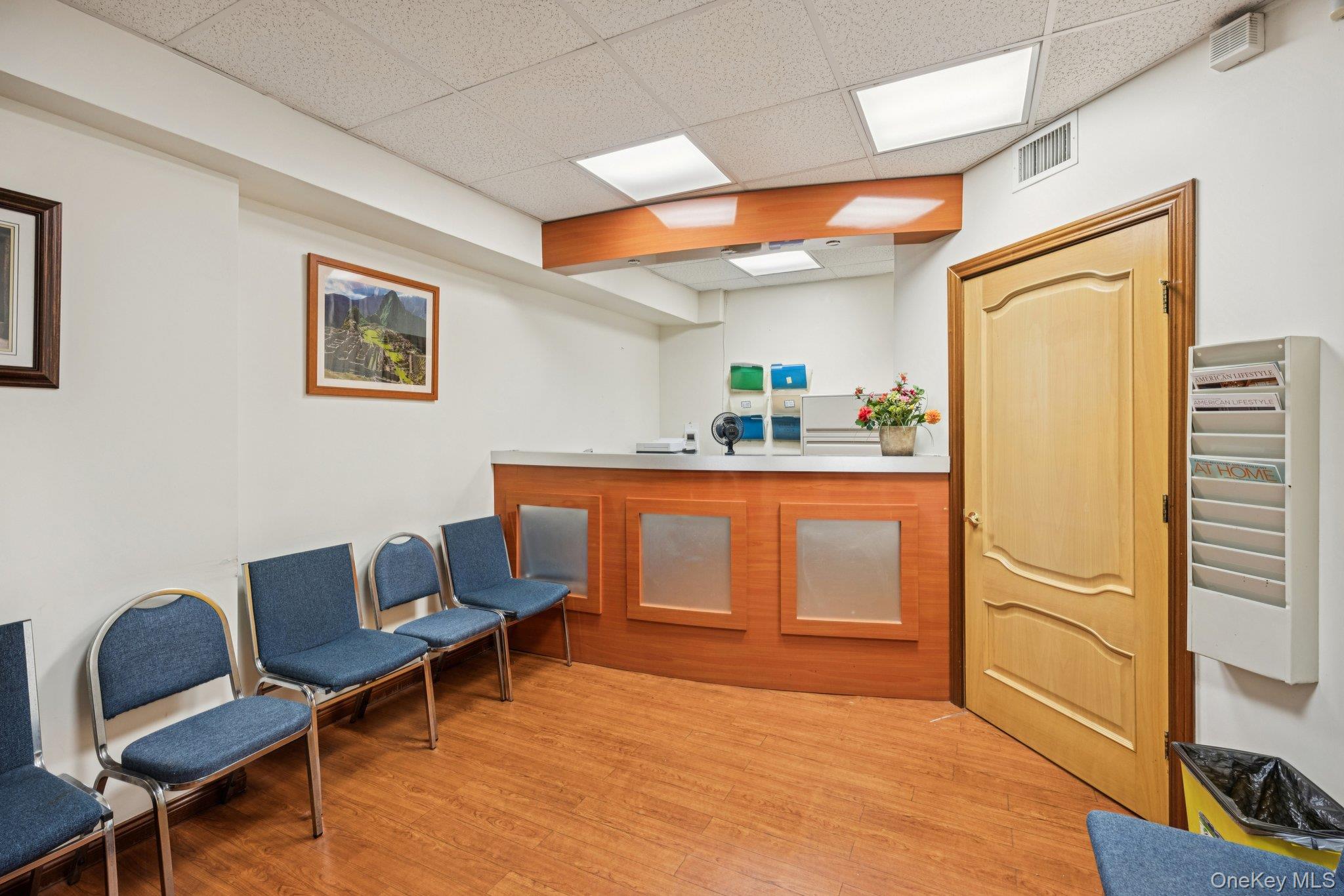 #6 photo, 108-50 62nd Drive, クイーンズ区 Forest Hills , NY 11375