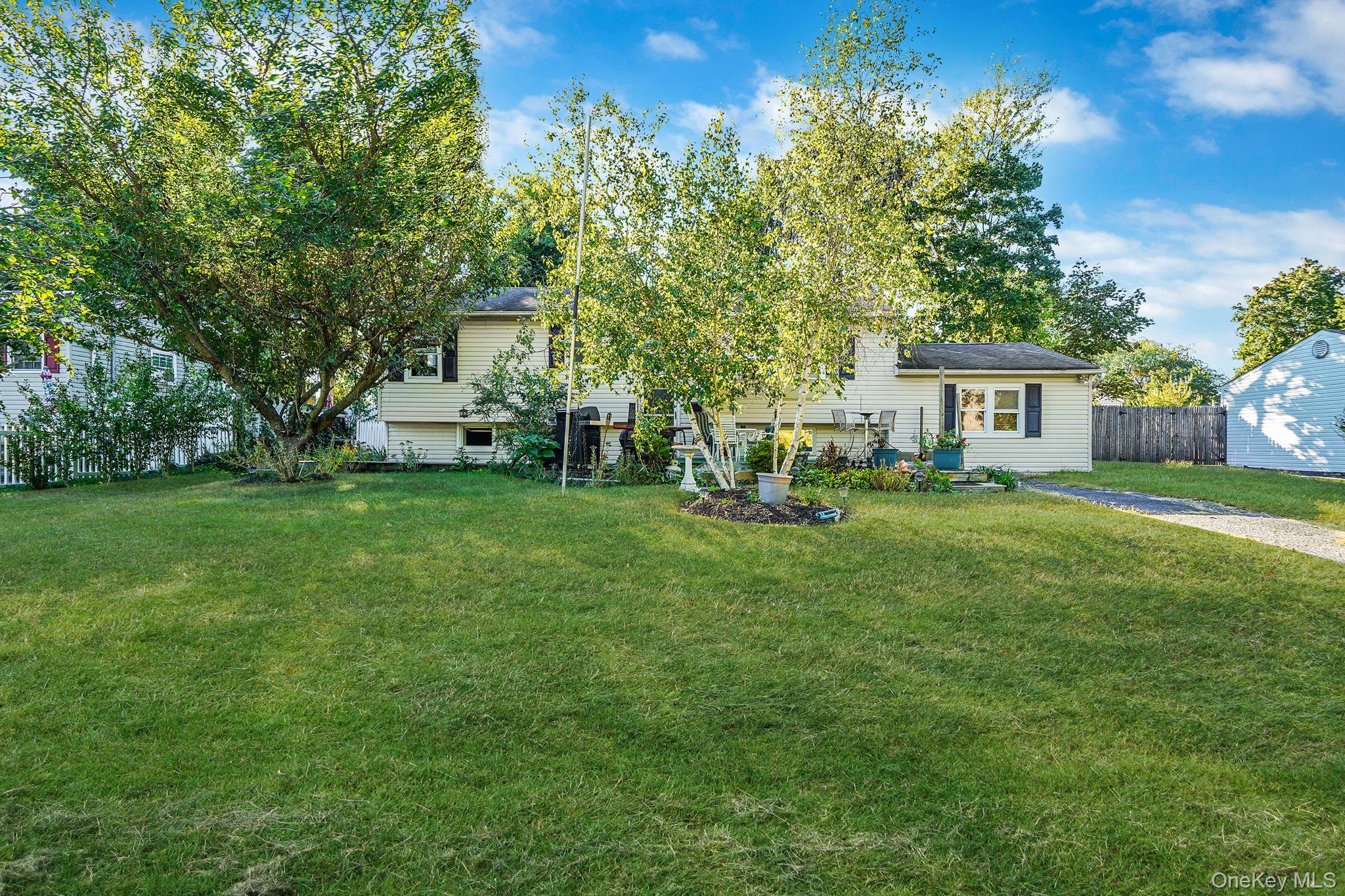 #12 photo, 2812 Sipp Avenue, サフォーク郡 Medford , NY 11763