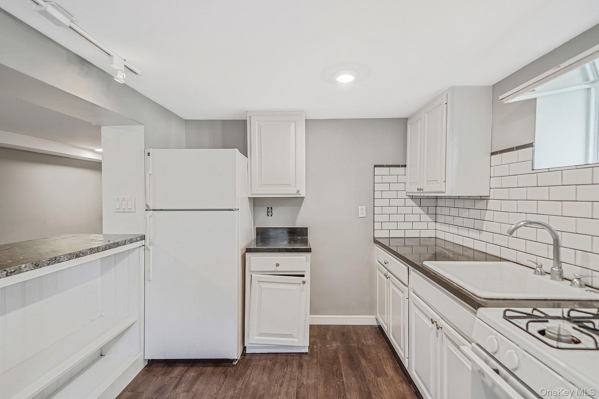 #19 photo, 2812 Sipp Avenue, サフォーク郡 Medford , NY 11763