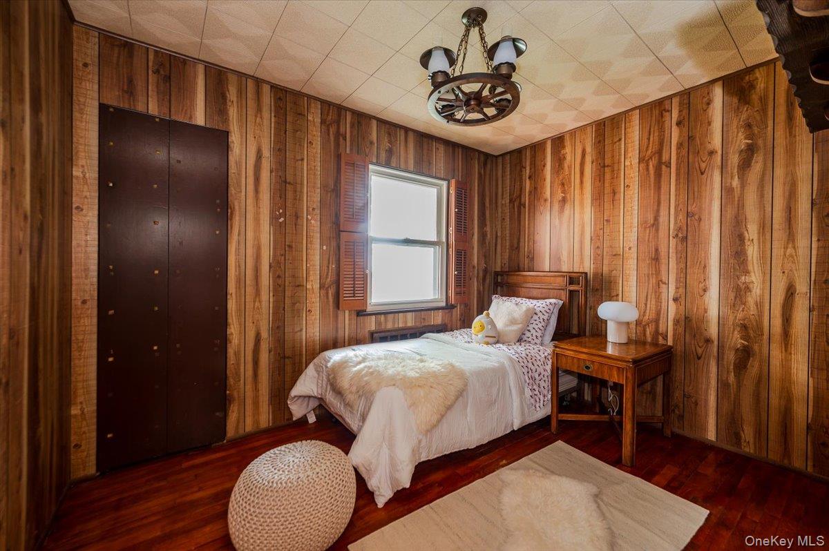 #10 photo, 15 Hewmann Place, Bethpage , NY 11714