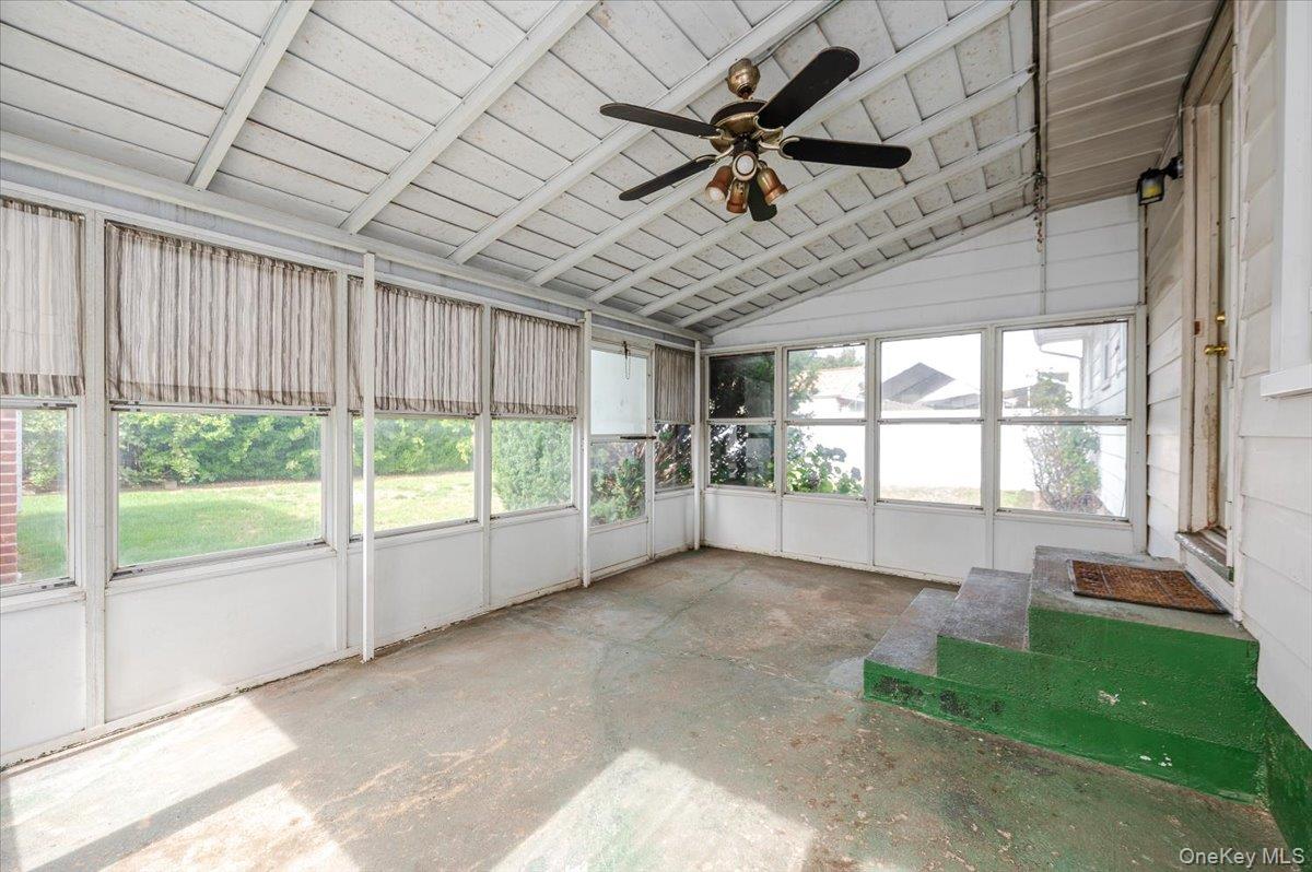 #16 photo, 15 Hewmann Place, Bethpage , NY 11714